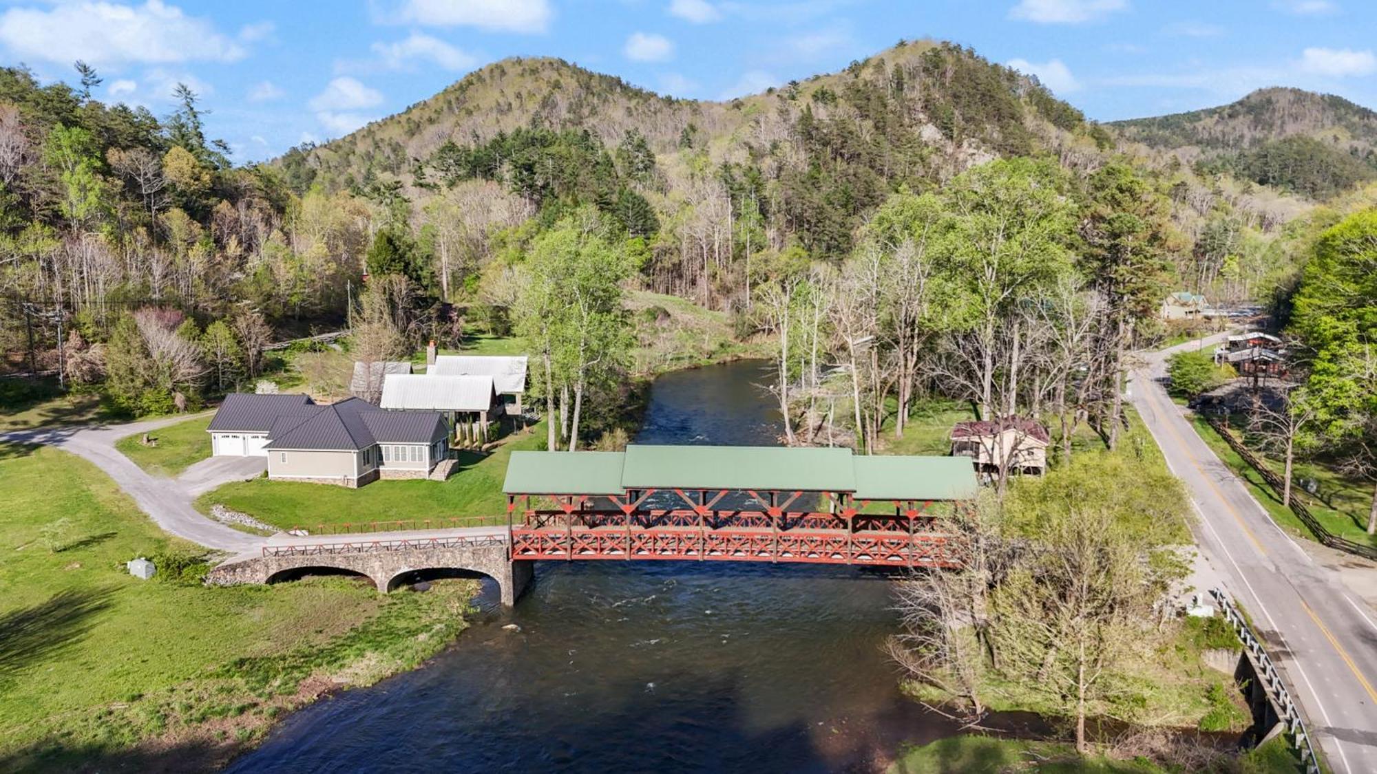 The Tellico Plains Inn And Event Venue Exterior foto